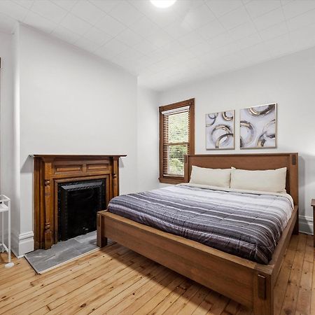 Oakland, Pittsburgh !D Modern And Stylish Private Bedroom With Shared Bathroom Eksteriør billede