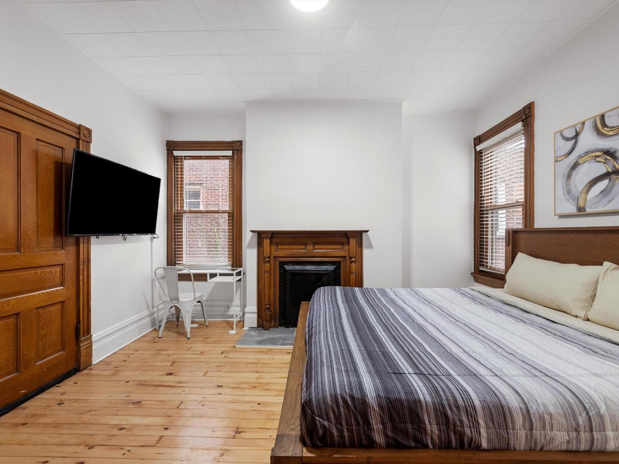 Oakland, Pittsburgh !D Modern And Stylish Private Bedroom With Shared Bathroom Eksteriør billede